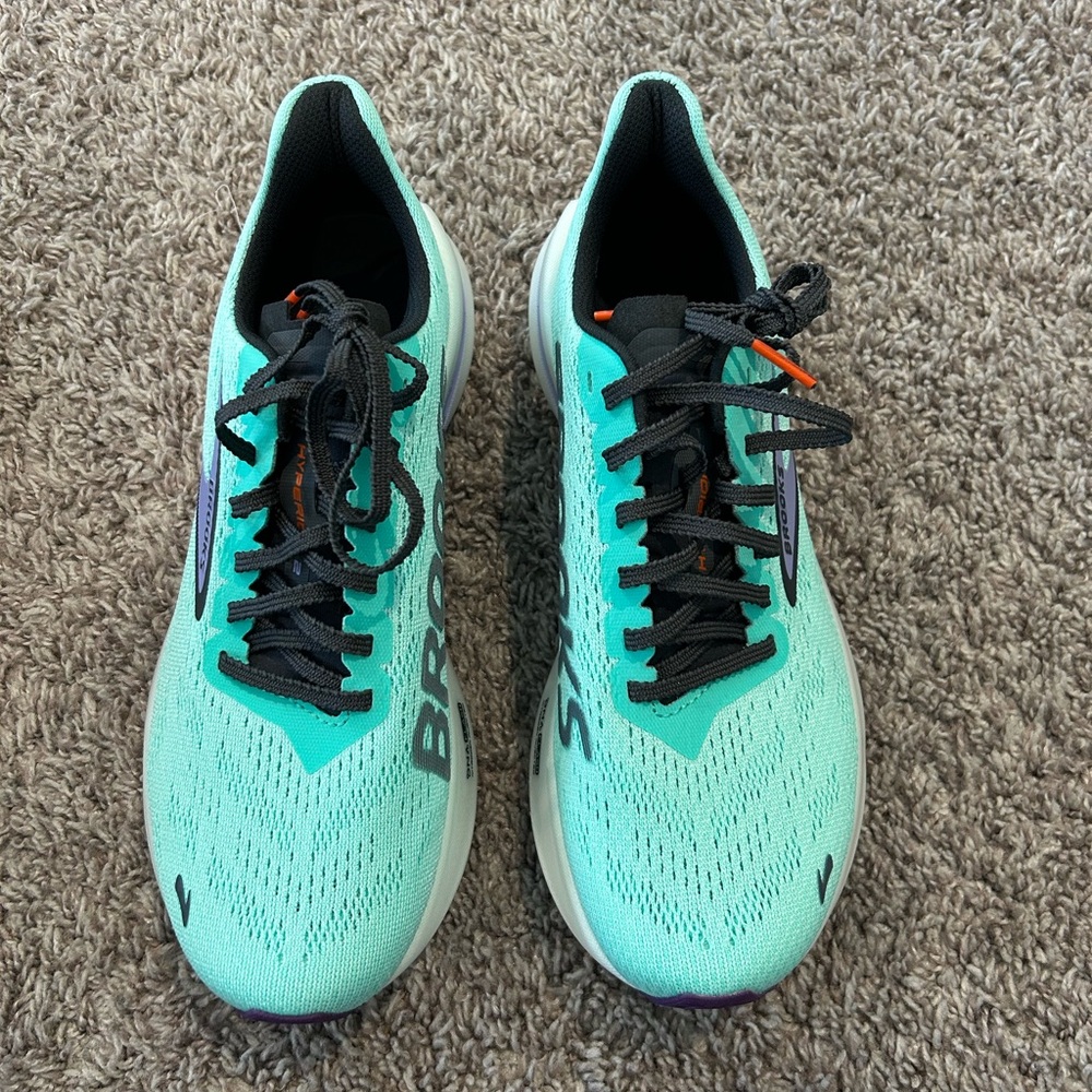 NWT Women's Brooks Hyperion 2 Running Shoes